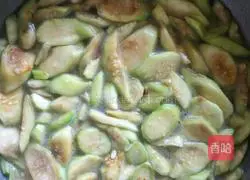 Recipe for healthy loofah and egg drop soup in autumn 5