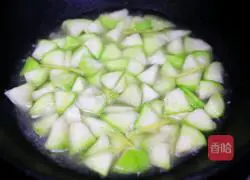 Illustration of how to make loofah flower armor soup 9