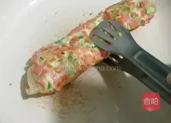 Illustration of how to make egg hand cakes 10