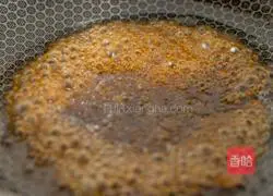 Illustration of how to make delicious sauce-flavored pot 6