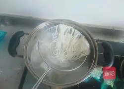 Illustration of how to make fried noodles 5