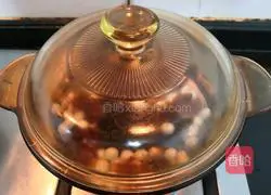 Lianzi peach Illustration of how to make glutinous sweet potato soup 7