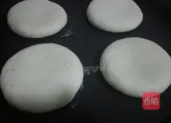 Illustration of how to make Roujiamo 9