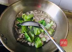 Illustration of how to make mustard green meat soup 6