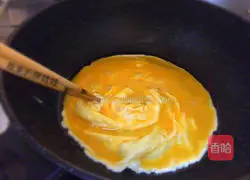 Illustration of how to make fried eggs with hot pepper 4