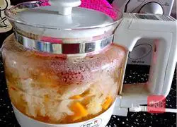 Papaya, Tremella and Lily Soup Recipe Illustration 7