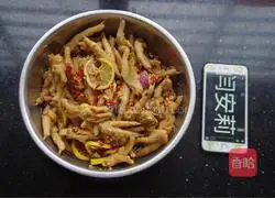 Cold Chicken Feet Illustration of how to do it 5