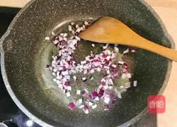 Illustration of how to make Western-style cream pumpkin soup 5