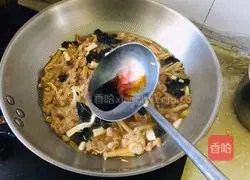 Illustration of braised crispy pork 8