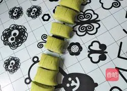 Illustration of how to make spinach steamed buns 4