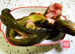 Illustration of how to make ox tail fish, cabbage and tofu soup 1