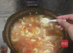 Illustration of how to make hand-made tomato and egg noodles 16