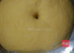 Illustration of how to make bean paste buns 9