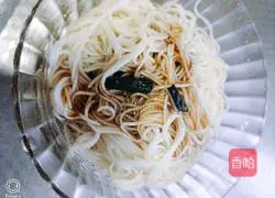 Illustration of how to make scallion oil noodles 8