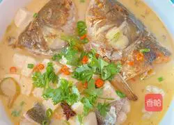 Illustration of how to make fish head and tofu soup 6