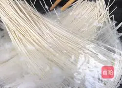 Illustration of how to make braised noodles with vegetable sauce 9