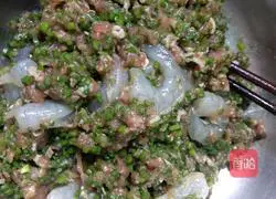 Illustration of how to make healthy black rice noodles and three fresh buns 4