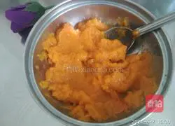 Illustration of how to make pumpkin steamed buns 4