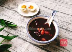 Illustration of three black kidney-nourishing porridge 10