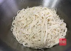 Illustration of how to make colorful Dingding noodles 4