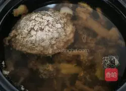 Illustration of morel stew with gravy 6