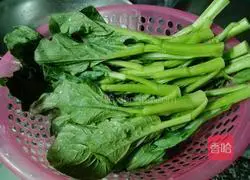 Illustration of how to make oyster cabbage heart 2