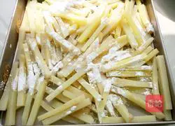 Illustration of how to make homemade French fries 8