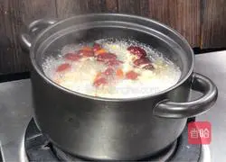 Yam and Tremella Soup Recipe Illustration 12