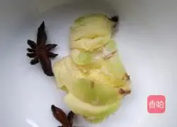 Illustration of how to make big bone winter melon and soybean soup 4