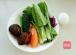 Illustration of how to make hibiscus fresh vegetable soup 1