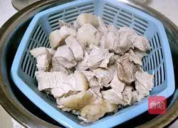 Illustration of how to make Roujiamo 2