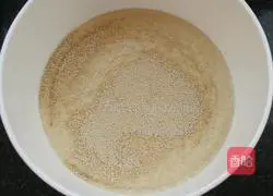 Illustration of how to make steamed buns with noodles 1