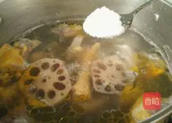 Soybean, Lotus and Lotus Root Chicken Soup Recipe Illustration 11