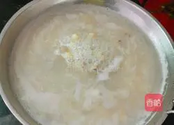 Illustration of making glutinous rice and lotus seed soup 3