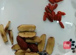 Illustration of Tremella Lotus Seed Soup 4