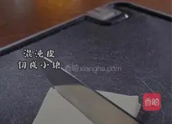 Illustration of how to make tomato and egg noodle soup 1