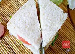 Illustration of how to make ham sandwich (whole wheat) 10