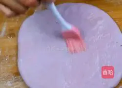 Illustration of how to make purple pot helmet 4