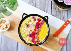 Colorful Mango Milkshake Recipe Illustration 7