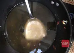 Illustration of how to make tomato and egg noodles 8