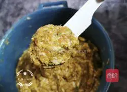 Illustration of how to make pork and green onion buns 8