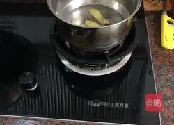 Illustration of how to make crucian carp soup 5