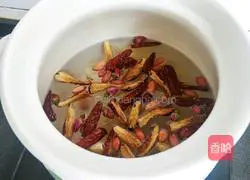 Recipe for Nuangong Red Dates, Ginger, Brown Sugar and Peanut Soup 3