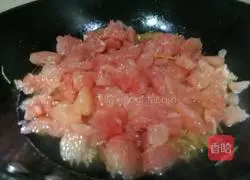 Illustration of how to make honey grapefruit tea 8