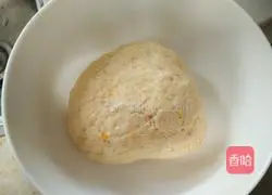 Illustration of how to make pumpkin hot dog rolls 7