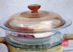 Illustration of how to make taro mud Bobo milk tea 2