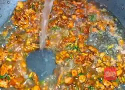 Family Illustration of how to make fried noodles with soy sauce 6