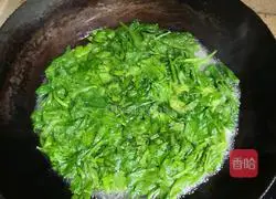 Illustration of how to make celery leaf egg cake 2