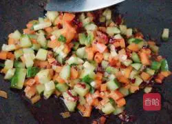 Illustration of how to make fried instant noodles 5