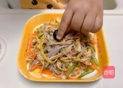 Baby Chicken Shredded Cold Noodles Recipe Illustration 7